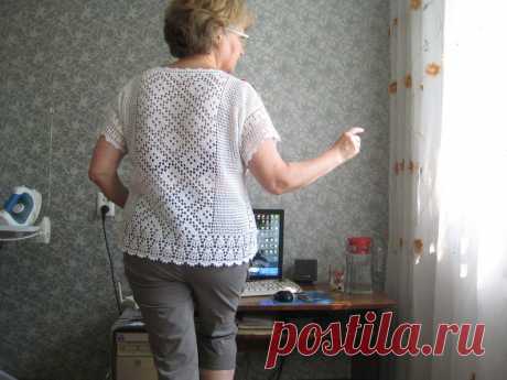 White crochet top with voluminous multi-colored flowers. Ready | Etsy