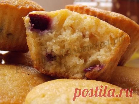 Манный кекс с виноградом