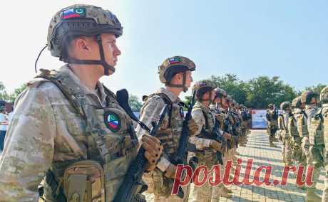 Россия начала совместные с Пакистаном военные учения «Дружба-2024». Учения пройдут с 14 по 26 октября на базе антитеррористического центра «Пабби» в Пакистане. В частности, военные отработают взаимодействие при уничтожении незаконных вооруженных формирований в горной местности