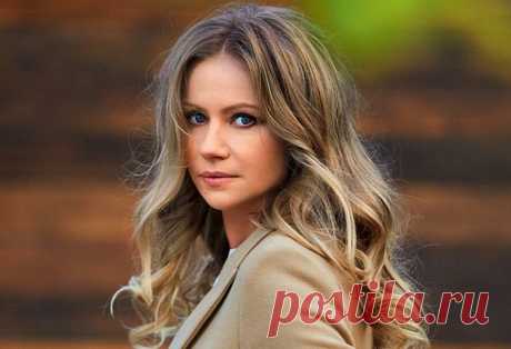 Молодого мужа 46-летней актрисы Марии Мироновой принимают за ее сына: фото