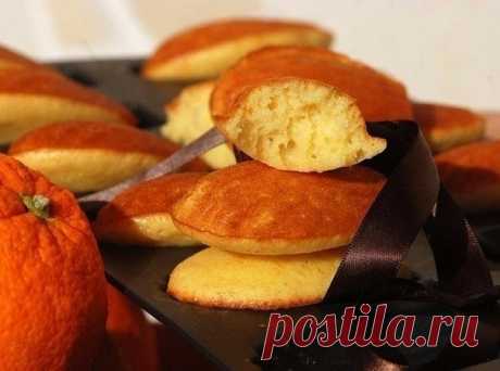 Кексики на йогурте

В эти кексы можно добавлять любой йогурт: обычный, обезжиренный, фруктовый, сливочный.

Кроме того, совсем необязательно выпекать маленькие кексики: можно сделать один большой кекс, обычный прямоугольный или круглый, а можно – в виде маффинов. В это тесто можно добавлять кусочки фруктов, свежих или консервированных, а также сухофрукты и орехи.

Особенно хорош этот кекс с черешней! Да, сливочное масло вполне заменяемо нейтральным растительным, ну а если ...