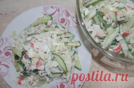 Салат с крабовыми палочками и яичными блинчиками — ТутВкусно! ru