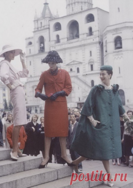 Хрущёвская оттепель: модели Christian Dior в советской Москве в 1959 году