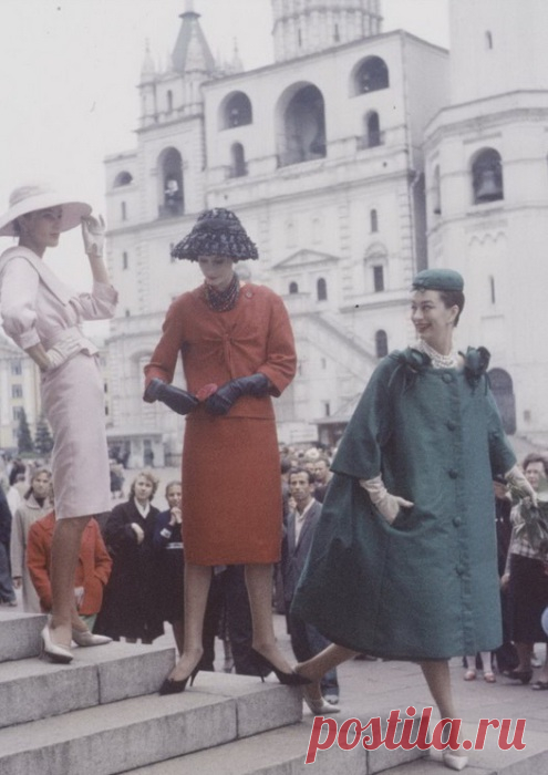 Хрущёвская оттепель: модели Christian Dior в советской Москве в 1959 году