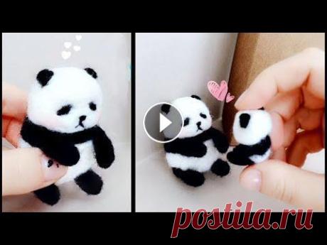 DIY ПАНДА и пандочка Своими Руками  Творческий Набор ВАЛЯНИЕ ИЗ ШЕРСТИ ДЛЯ НАЧИНАЮЩИХ В этом видео мастер-класс по валянию из шерсти. Валяем панду и маленькую пандочку своими руками Чтобы вы тоже смогли таких сделать, я создала творческ...