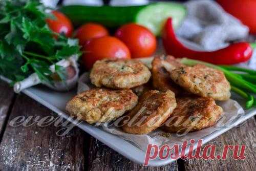 Котлеты из фасоли с грибами на сковороде, рецепт с фото
