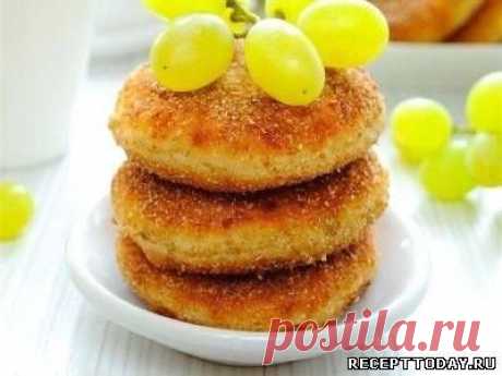 Рецепт: Сырники с начинкой