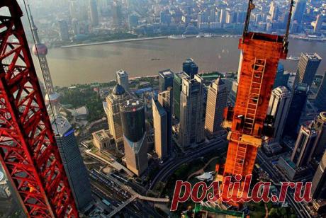 Шанхай глазами крановщика