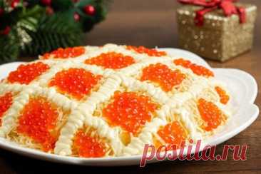 Слоеный салат с кальмарами — Домашняя кулинария