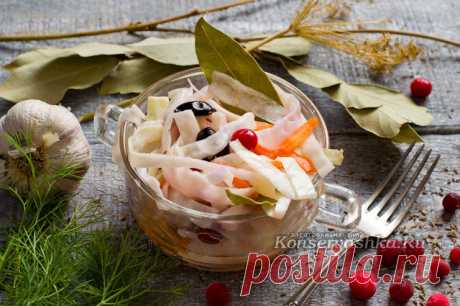 Капуста «Провансаль» с клюквой, виноградом и яблоками