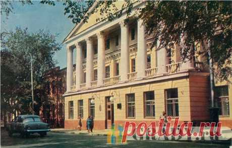 Таганрог, Россия - Педагогический институт - 1969-й год - г3769 | GRADY.ru
