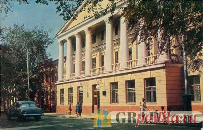 Таганрог, Россия - Педагогический институт - 1969-й год - г3769 | GRADY.ru