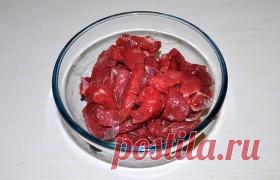 Тушеная говядина в пикантном соусе – пошаговый фоторецепт