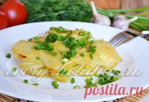 Картошка в духовке с майонезом и чесноком, рецепт с фото