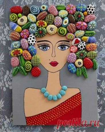 Портреты из морских или речных камней