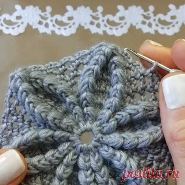 🌸REKLAM İÇİN DM 🌸 в Instagram: «farklı bi model çok hoş ... @dekor.avm 👈👈 . . . #örgü#hobi#motif#crochetblanket #crochet»
