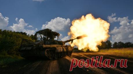 Потеряли до 440 бойцов: группировка войск «Центр» нанесла поражение ВСУ в зоне СВО. За последние сутки в зоне СВО российские войска группировки «Центр» уничтожили до 440 бойцов ВСУ. Об этом сообщил глава пресс-центра группировки Александр Савчук. Ранее в зоне курского приграничья силами группировки войск «Север» был захвачен опорный пункт ВСУ. Как сообщает МО РФ, в результате боя было также захвачено трофейное западное оружие. Накануне в результате обмена военнопленными с подконтрольных ВСУ…