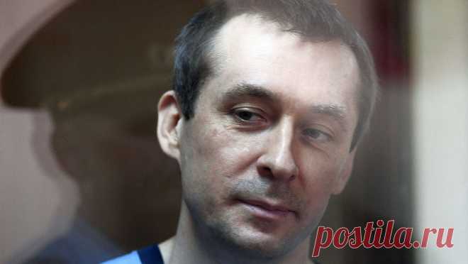 Экс-полковник МВД Захарченко отправлен в ШИЗО. Бывшего полковника МВД РФ Дмитрий Захарченко поместили в штрафной изолятор (ШИЗО) ИК-5 в Мордовии. Об этом сообщает "Лента.ру" со ссылкой на сообщение регионального управления ФСИН. Отмечается, что Захарченко будет отбывать ...