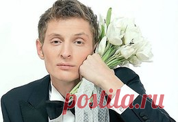 Ах, Клара Цеткин — молодчина!
Так загрузить мозги мужчинам!
И пусть всего один лишь день,
зато какая им 