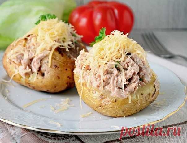 Запечённый картофель с начинкой из тунца — вкуснейший рецепт с нежной начинкой! |