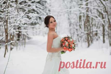 КАКОЙ СЕГОДНЯ ПРАЗДНИК? 19 Февраля 2016 г. – Пятница • Всемирный день китов 30 лет • День смешивания разных красок • День рождения синоптической карты 161 год • День флага - Туркменистан • День сотрудника финансовой полиции - Кыргызстан • День дарения книг - Армения • Именины у Анатолия, Вукола, Варсонофия, Василия, Иоанна, Ивана, Александра, Дорофеи, Кристины, Дмитрия, Иулиана, Максима, Марфы, Марии, Арсения.