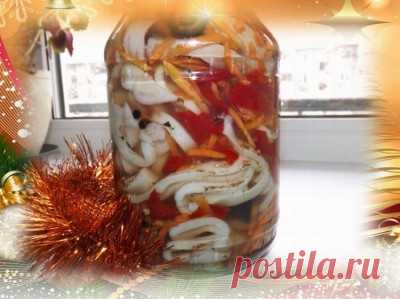 Маринованные кальмары с овощами и маслинами : Закуски и бутерброды
