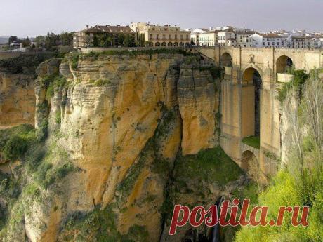 Город Ронда, Испания.