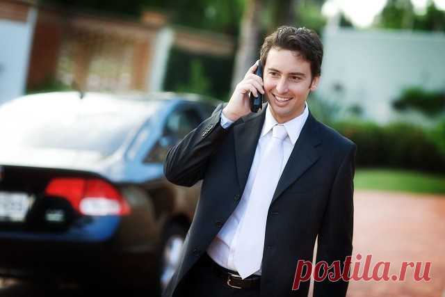 10 ЗАПРЕТНЫХ ФРАЗ ПРИ ТЕЛЕФОННОМ РАЗГОВОРЕ С КЛИЕНТОМ (с примерами) 
 
1. 