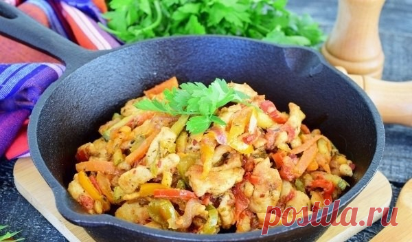 ​Рагу из кабачков с курицей