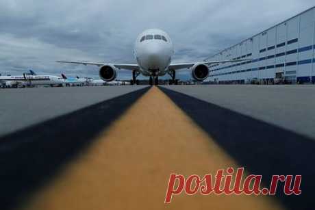 Завод Boeing в США заблокировали из-за ситуации в Газе. Активисты молодежного антивоенного движения Dissenters заблокировали завод Boeing в Сент-Луисе (США, штат Миссури) в требованием прекратить войну в Газе. Активисты блокировали все подходы к предприятию и обратились к президенту США Джо Байдену и Конгрессу с требованием прекратить вооружать Израиль.