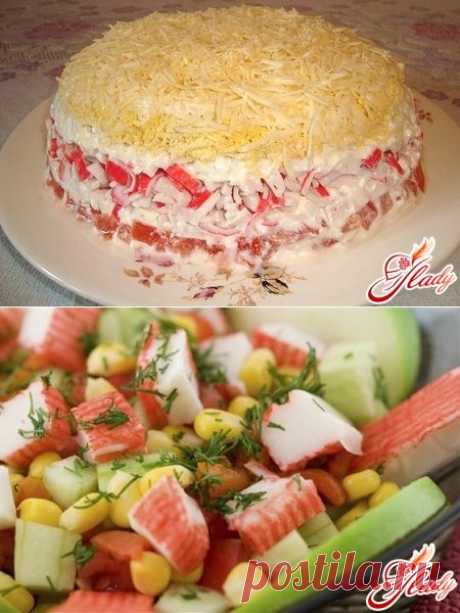Салат с помидорами и крабовыми палочками