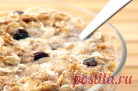 Recepti Zdravlje i Zanimljivosti: Kako očistiti crijeva ovsenim pahuljicama i poboljšati izgled kože