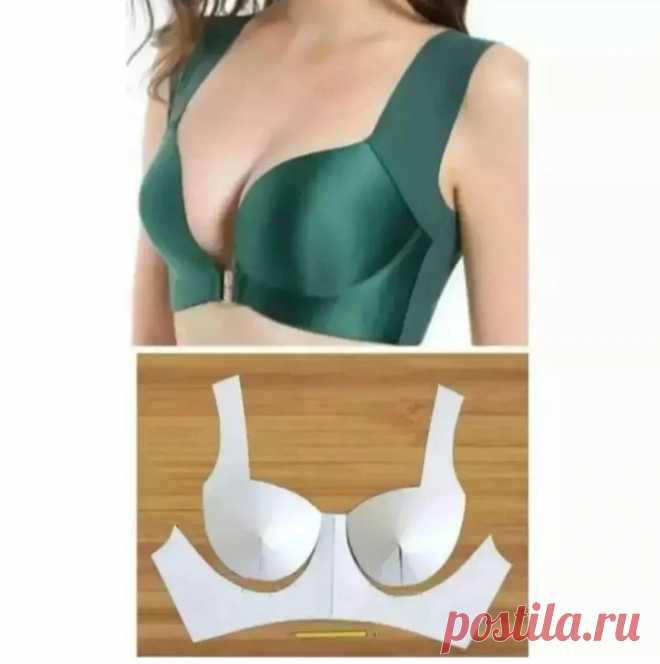 Photo by Corte e Costura on October 11, 2022. May be an image of 1 person and text.