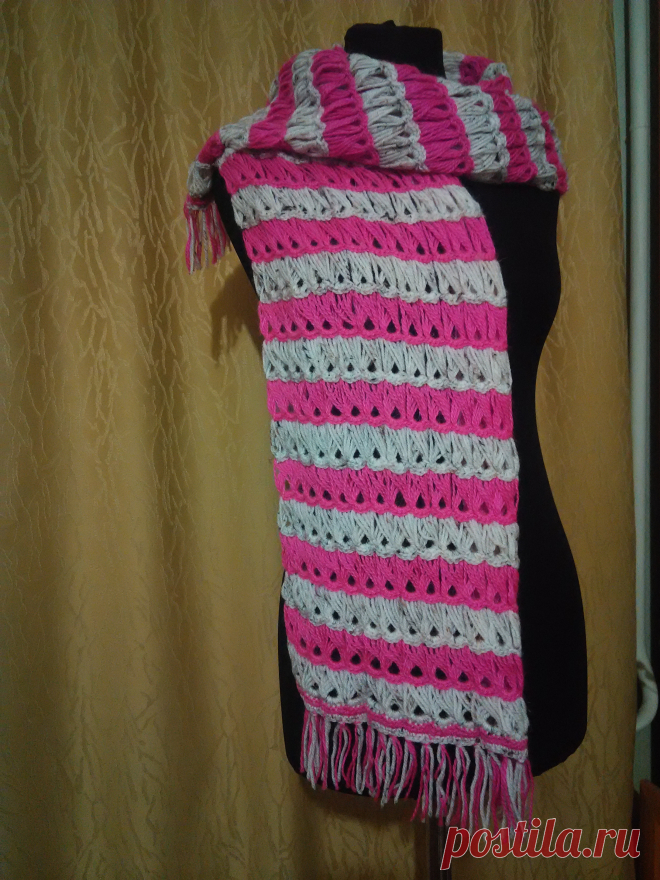 Шарф ,,Яркая зимушка,,. 650р. Мягкая полушерсть,не продувается,так как складывается. Перуанское вязание. Есть в наличии и свяжу под заказ с любым цветом.