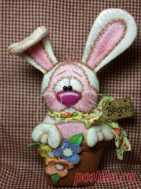 Usted recibirá el patrón solamente. Nuestros patrones vienen con las siguientes: * Portada con imagen y fuente de la lista * Página de instrucciones general * Detalladas páginas de instrucción * Patron de plantilla Muy bien todo esto se almacena en una bolsa ziploc para proteger a su patrón por lo que se puede utilizar una y otra vez. Terminado tamaño conejo Bloomin que es 10 H x 5 W Términos de patrón de uso: Este es un patrón con derechos de autor por Gingerberry Creek. Este patrón pu...