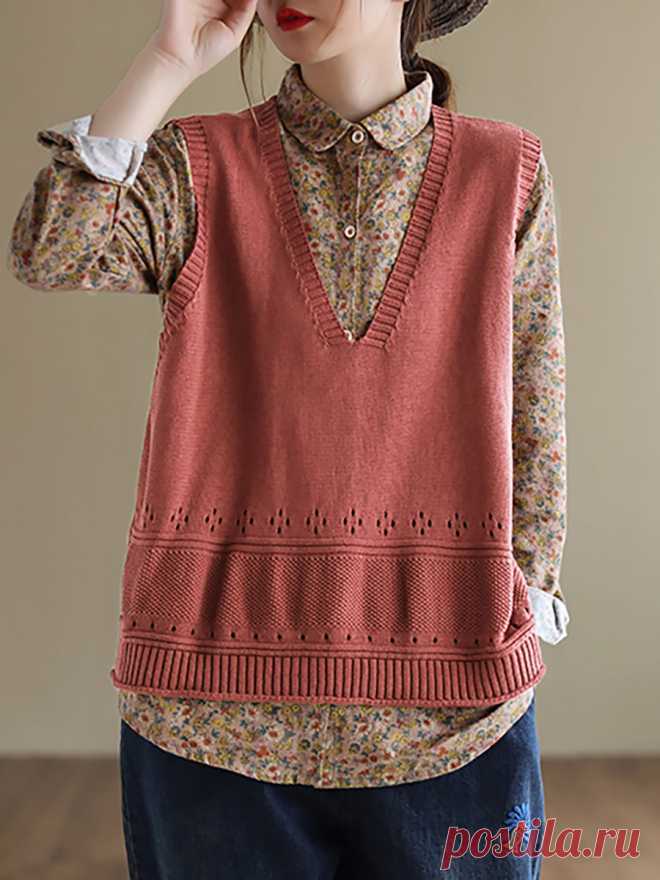 Women Knitted Hollow Out Solid Color Sweater Vest Top Item Code: 6657724809278 Material: 71%-80%Cotton Collar: V Neck   Highlight: Solid Color,Knitted,Hollow Out   Season: Spring,Autumn Washing Recommendations: Hand Wash Cold;Soft Machine Washing; Line Dry; Do not Soak;Classification of Washing; Iron at Low Temperature if Necessary
