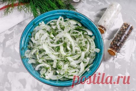 Рецепт маринованного лучка за 3 минуты: подойдет к мясу, рыбе и салатам | Bon Appétit | Пульс Mail.ru Способ быстро замариновать лук.