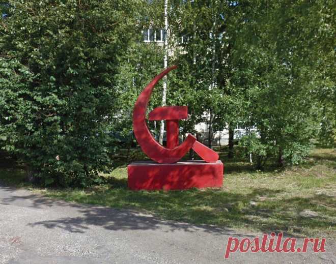 Советские памятники, монументы и стелы городов