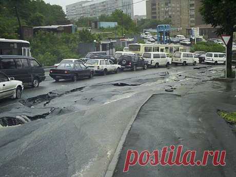 Андрей Михайлов Классный Владивосток
25 лет, Россия, Владивосток
 Самый сильный дождь Владивостока. 2001 и 2014 год