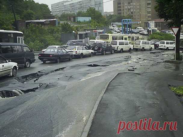 Андрей Михайлов Классный Владивосток
25 лет, Россия, Владивосток
 Самый сильный дождь Владивостока. 2001 и 2014 год