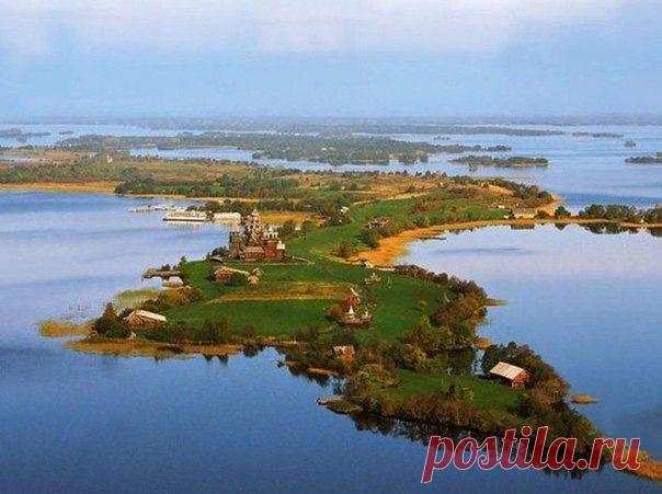 Музей-заповедник Кижи. Карелия, Россия.
