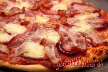 Как приготовить пицца с беконом - рецепт, ингредиенты и фотографии