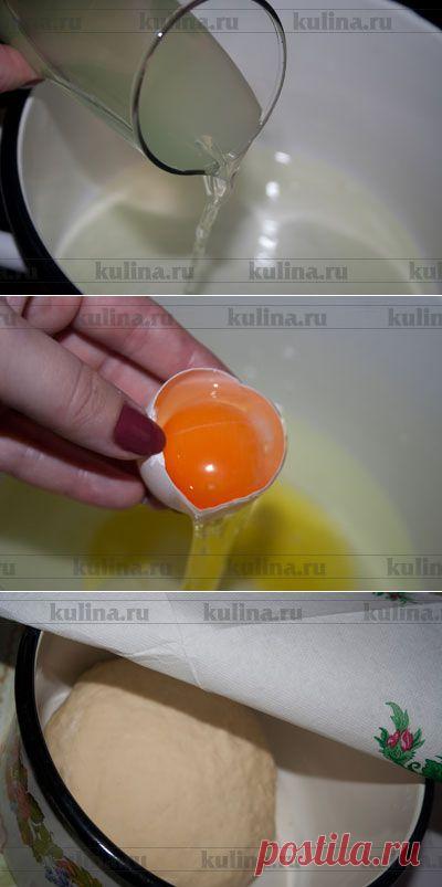 ДРОЖЖЕВОЕ ТЕСТО на Сыворотке - для пиццы, булочек, пирожков и пирогов !!! Отличается особенным вкусом, текстурой и ароматом. **Опара: в стакан б/раств дрожжи 2ч/л+тепл/вода 50мл,постоять 5мин, размешать, ещё 5мин постоять! *Тесто: в кастрюлю влить сыворотку 1.25ст,подогреть. Влить олив/масло 1ст/л+яйца 2шт, перемешать. Всыпать сахар и соль+опара, перемешать. Муку 750г вводим частями, вымесить. Выложить в сухую кастрюлю, накрыть полотенцем, поставить в теплое место. Опускать 3-4раза !!!