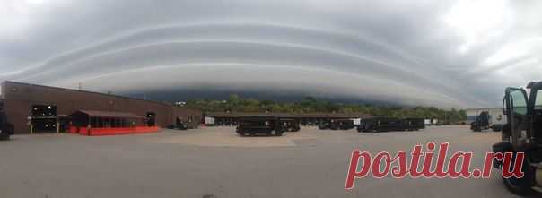 Приближение структурного Shelf Cloud к Nashville, штат Теннесси. 9 октября 2014. / Социальная погода