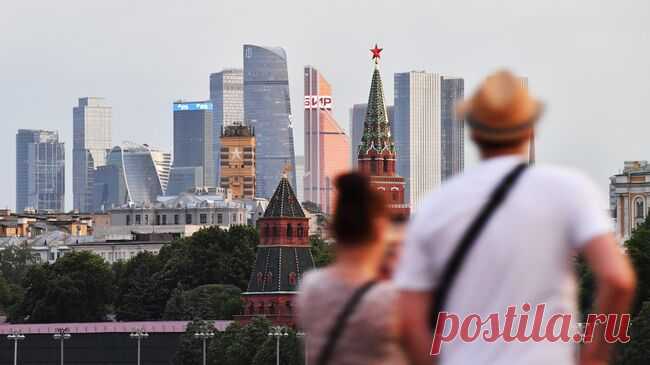 Половина россиянок считает, что мужчина должен платить на первом свидании