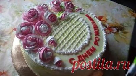 Торт с двухцветными розами))) Украшение и неудача с Белково Заварным Кремом))) Ванильный бисквит на 9 яиц Шоколадный бисквит на 9 яиц Сметанно-творожный крем + киви Белково Заварной крем: 1) 6 яиц(255гр); 3 яйца (118 гр) Насадки: роза 2...