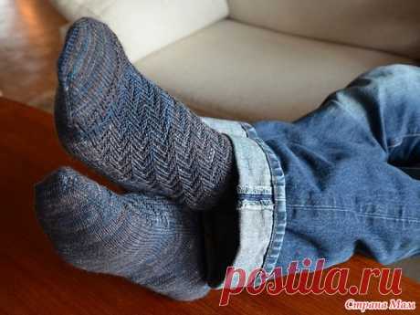 Вяжем вместе носочки Escalator Socks by Sara Amoroso - Хенд-Мейд . Вяжем вместе