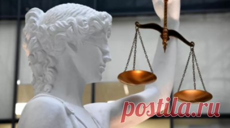 Суд приговорил судью из Томской области к условному сроку по делу о взятке. В пресс-службе судебного департамента в Новосибирской области заявили, что судья Молчановского районного суда Томской области Виталий Бажилин был приговорён к условному сроку за получение взятки в крупном размере. Читать далее