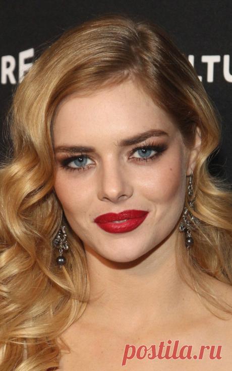 Самара Уивинг, 23 февраля, 1992