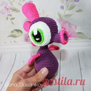 Морской конёк амигуруми. Схемы и описания для вязания игрушек крючком! Бесплатный мастер-класс от Елены Гусельниковой по вязанию морского конька из популярного детского мультфильма 